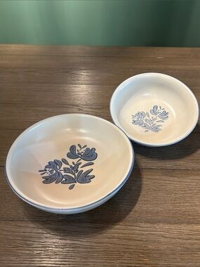 Vintage Pfaltzgraff serving bowls 8 1/2” & HTF large soup salad 7” Yorktowne GUC